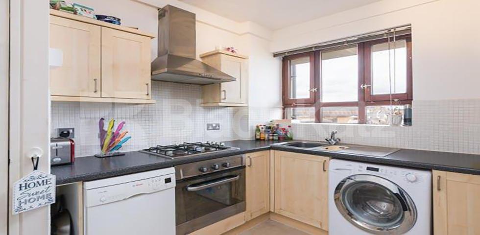 			2 Bedroom, 1 bath, 1 reception Flat			 Birkenhead Street , KINGS CROSS